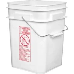 4 Gallon White Square Plastic Pail With Metal Handle (P8 Series) -Pagagoo Shop 4 gallon white square plastic pail with metal handle 56w4ws 2